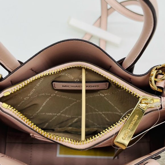 Michael Kors Bags Michael Kors Mercer Medium Messenger Crossbody